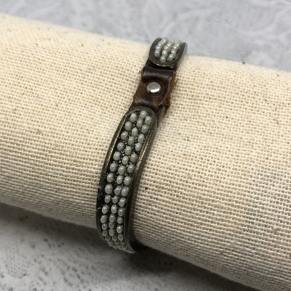 Rebel designs leather and pearl boho style bracelet. - Picture 2 of 5